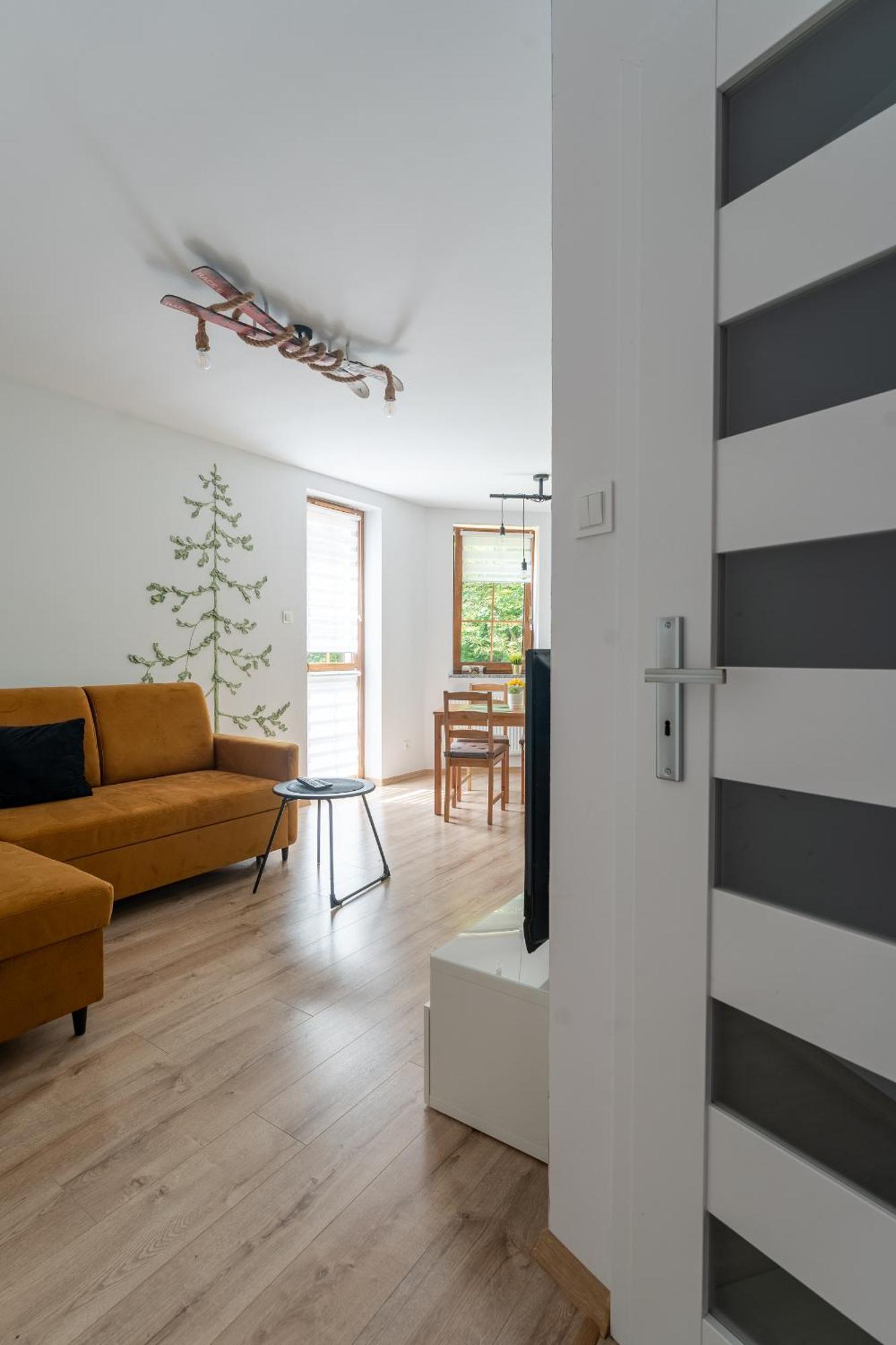 Strumykowy Zakatek - W Centrum Z Prywatnym Parkingiem - Space Apartment Karpacz